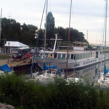 Haus Am Haff Guest house